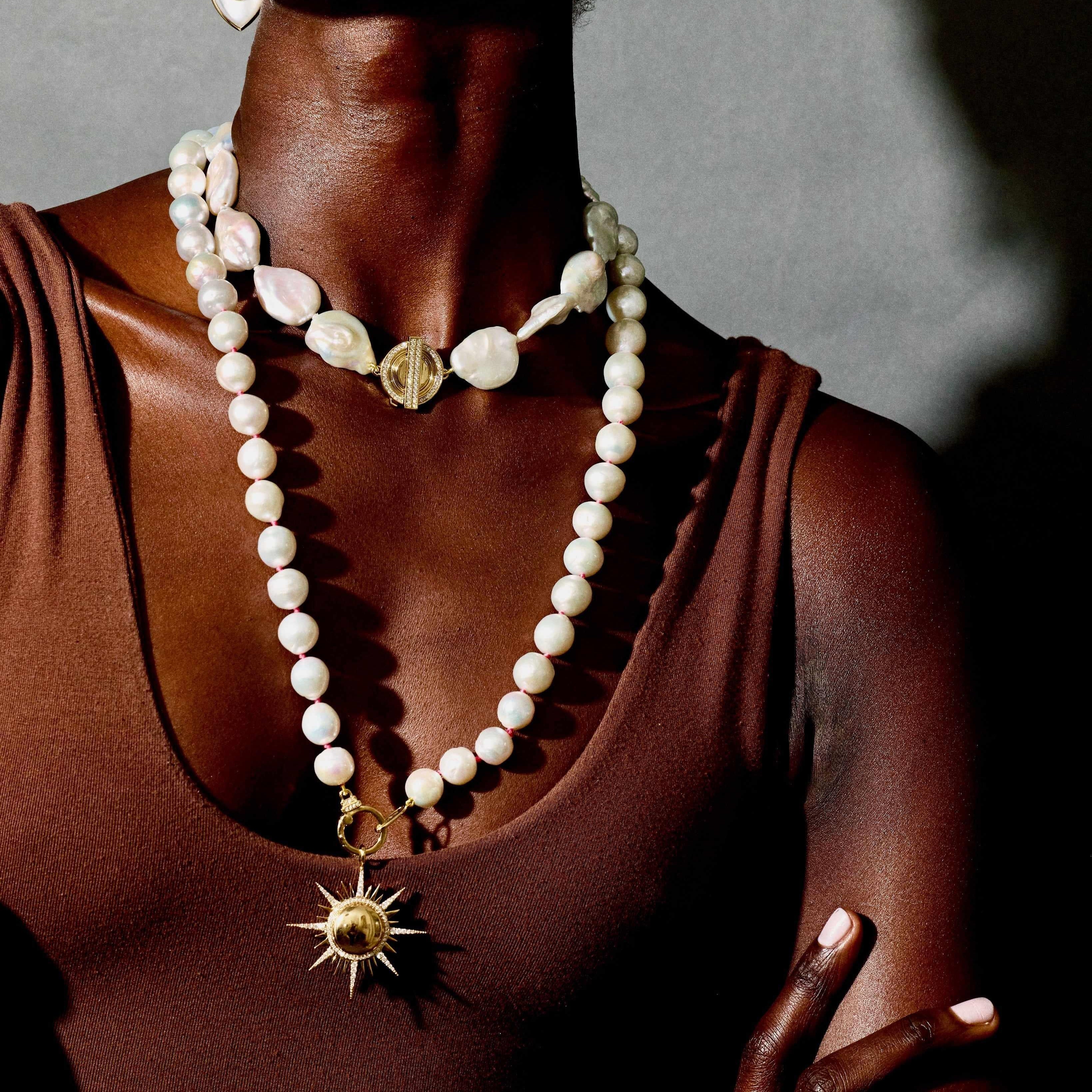18KY Capri Pearl Choker