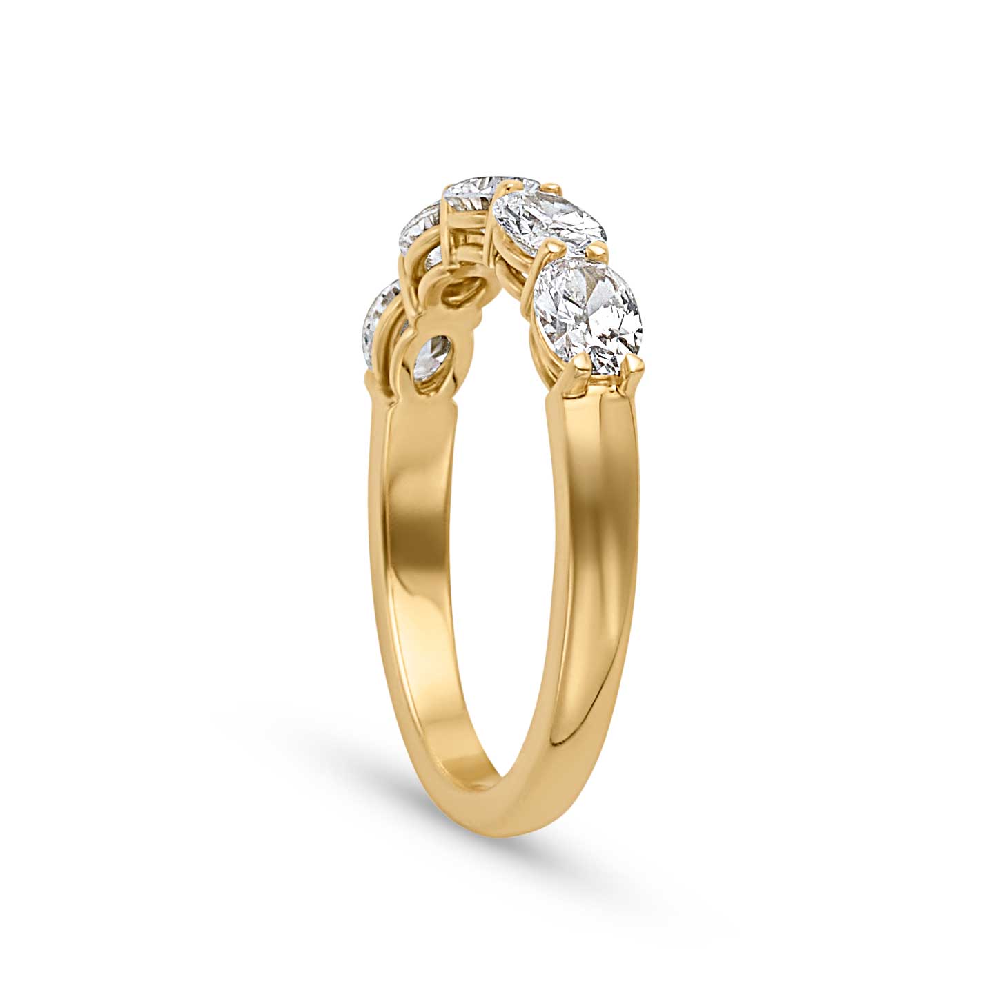 18KY Oval Diamond Halfway Band