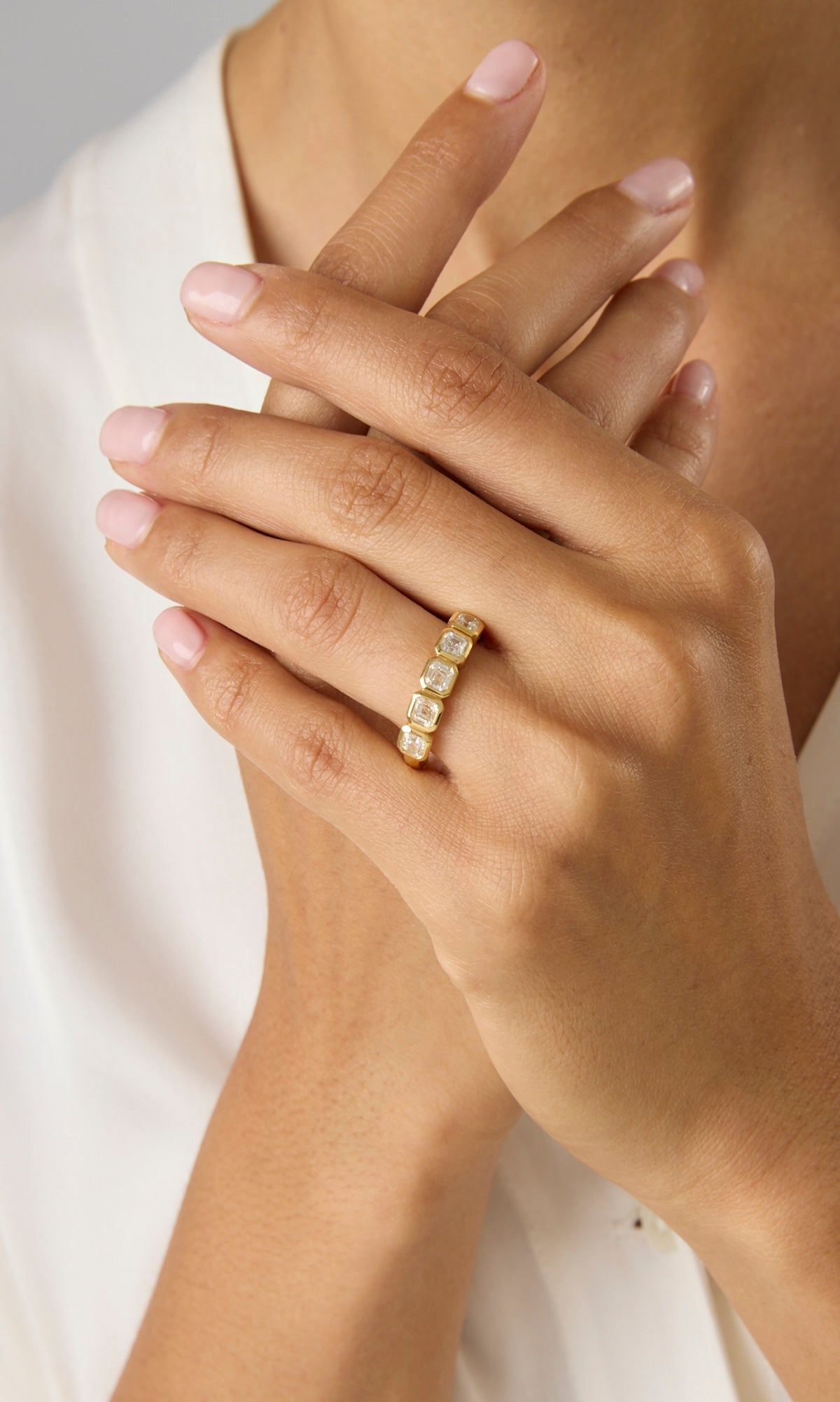 18KY Asscher Cut Bezel Diamond Band