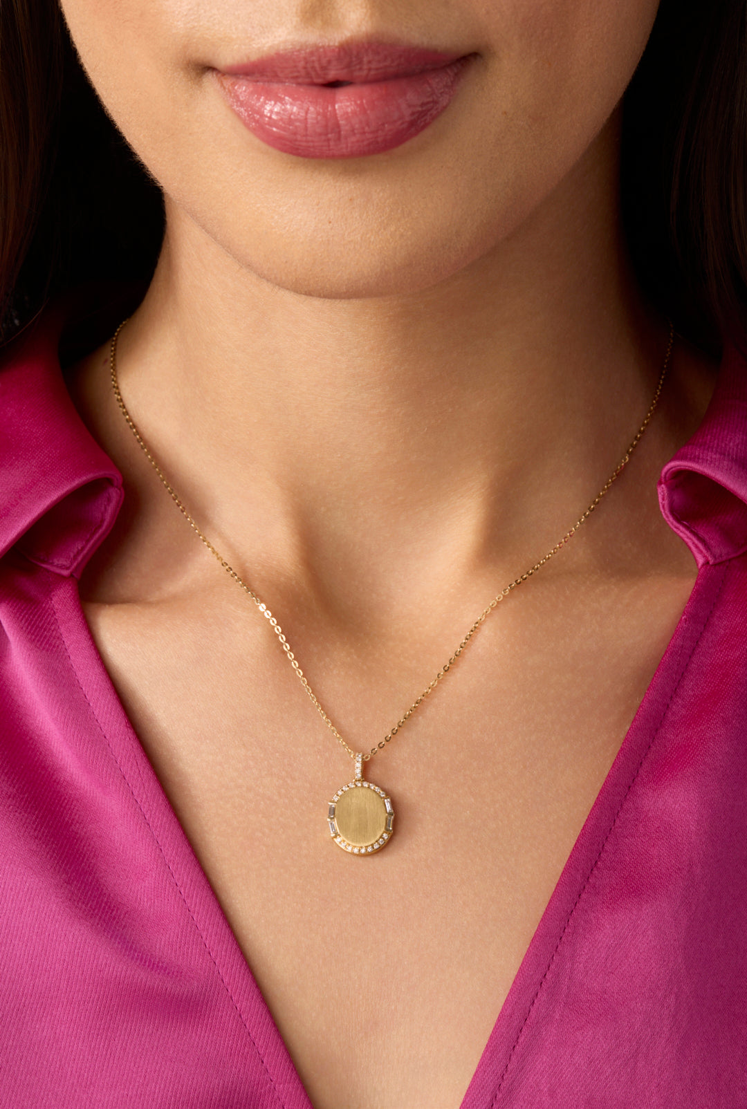 14KY Engravable Pendant with Halo Baguette