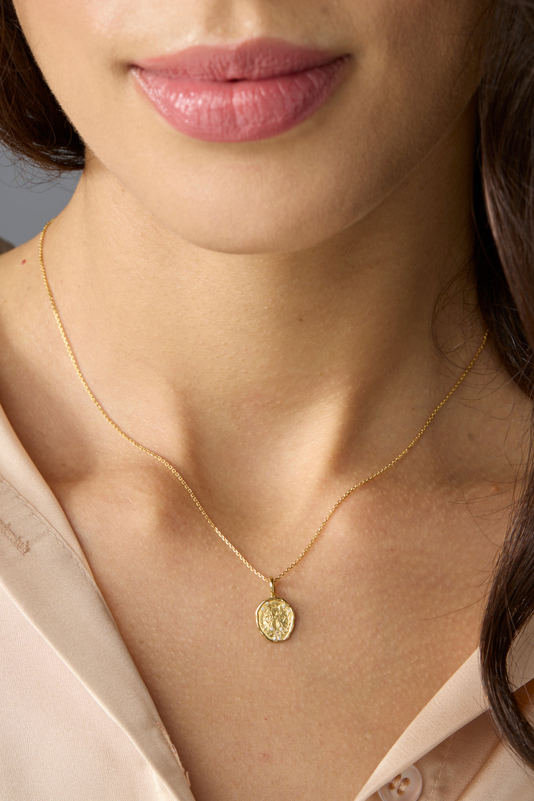 18KY Mini Guardian Bee Necklace