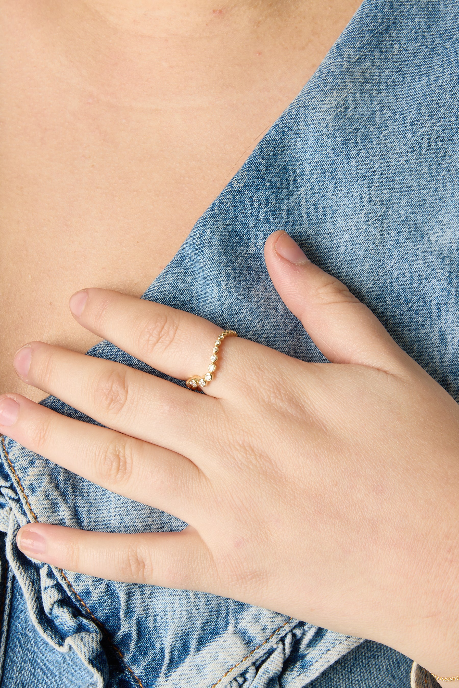 14KY Bezel Diamond Wave Ring