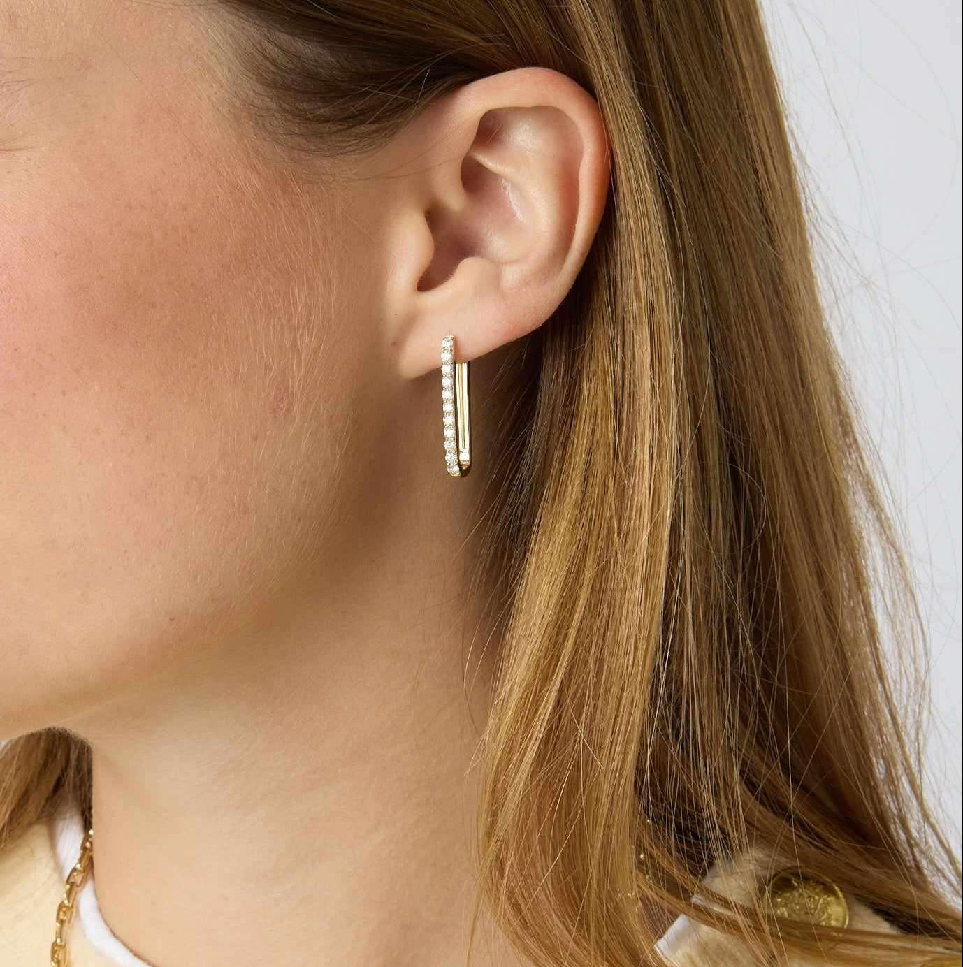 14KY Diamond Narrow Oval Hoops