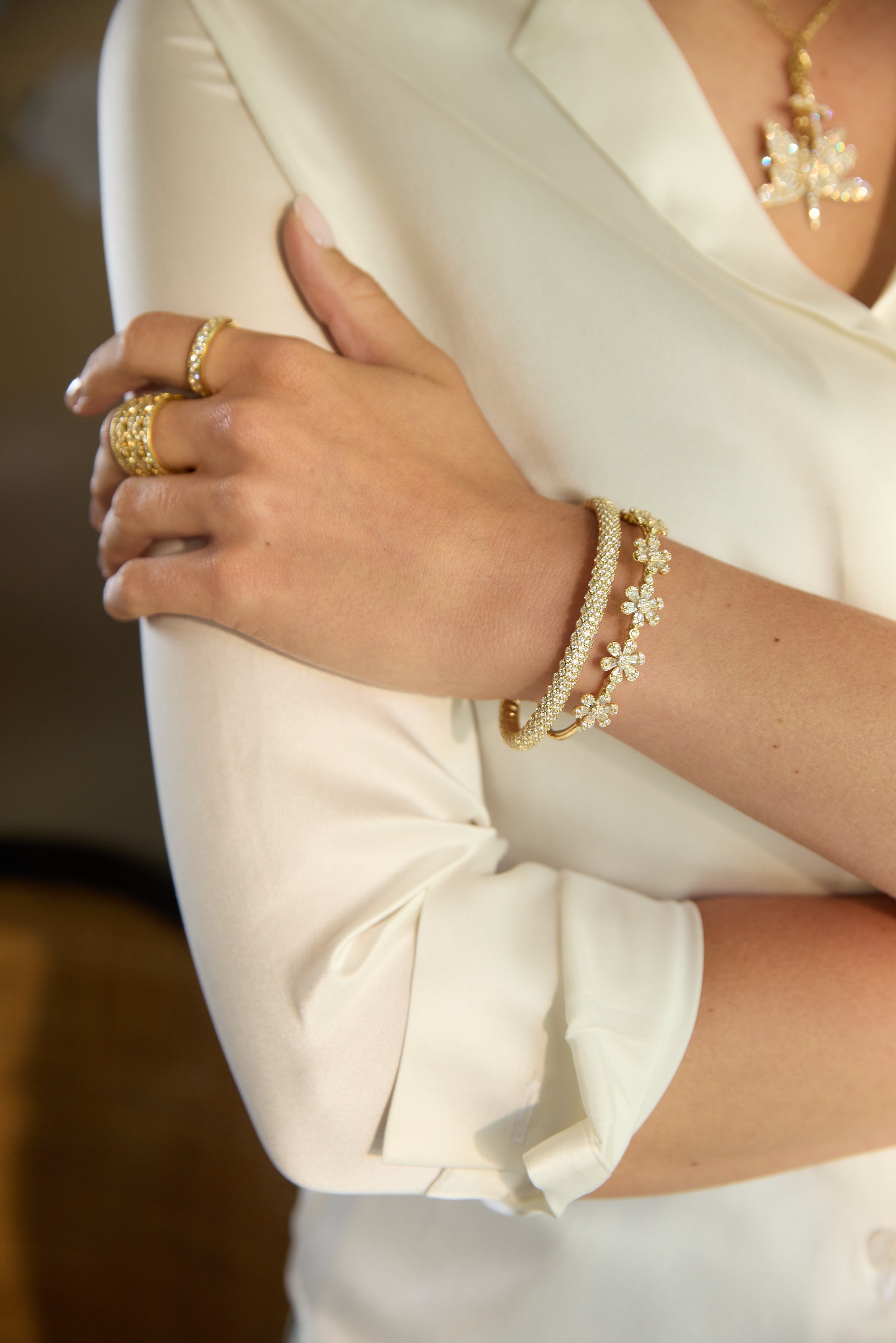 14KY Diamond Flower Bangle