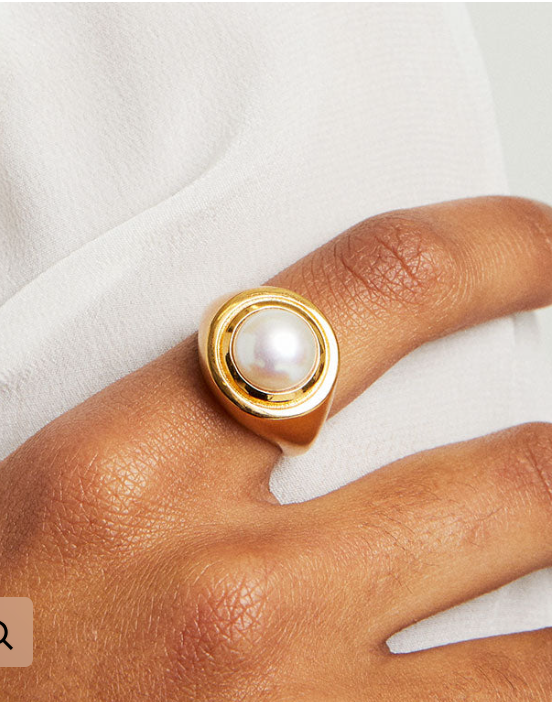 Pearl Mini Signet Ring