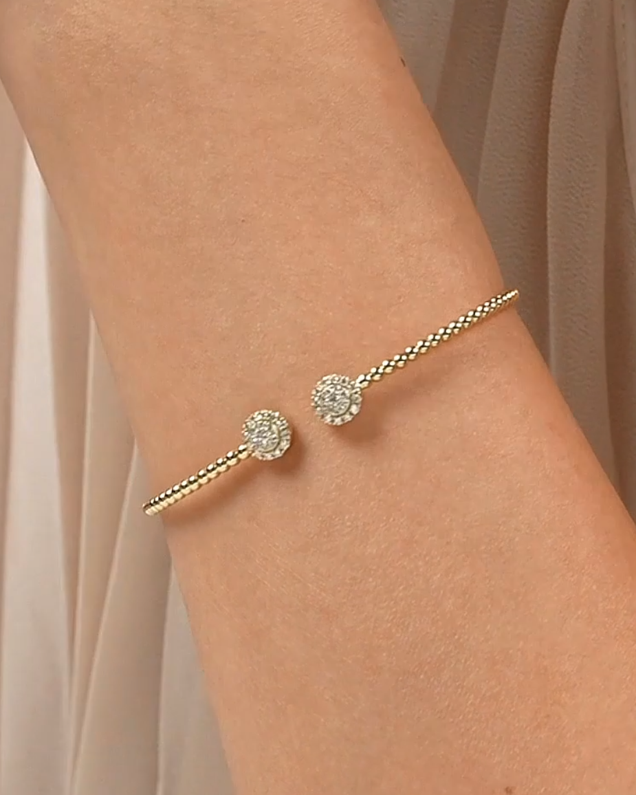 14KY Bujukan Cluster Diamonds Split Bangle
