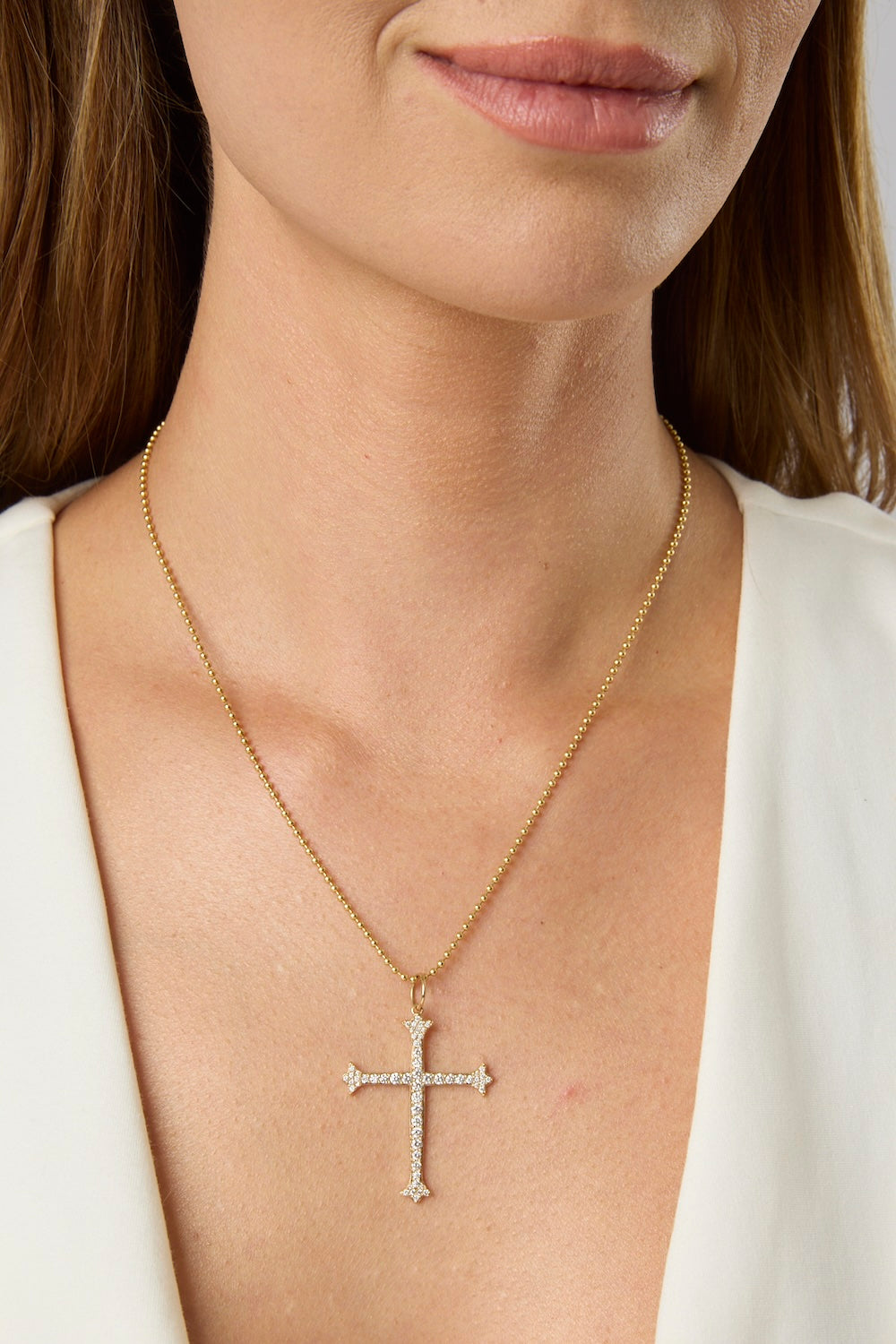 14KY Diamond Cross with Scalloped Edge