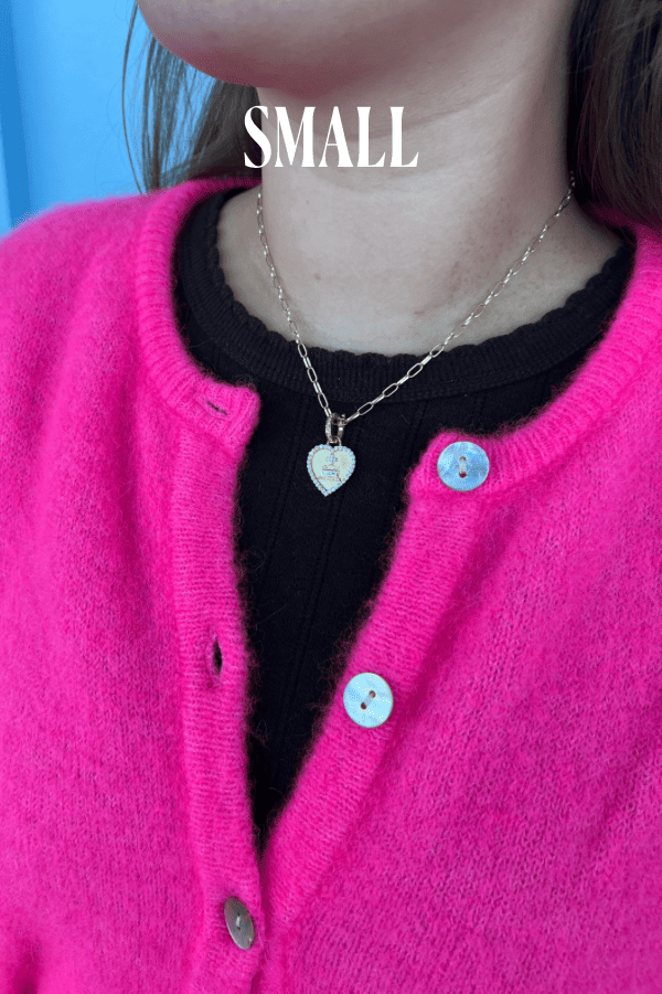 18KY Qu'Hier Que Demain Heart Love Token with Diamond Bezel