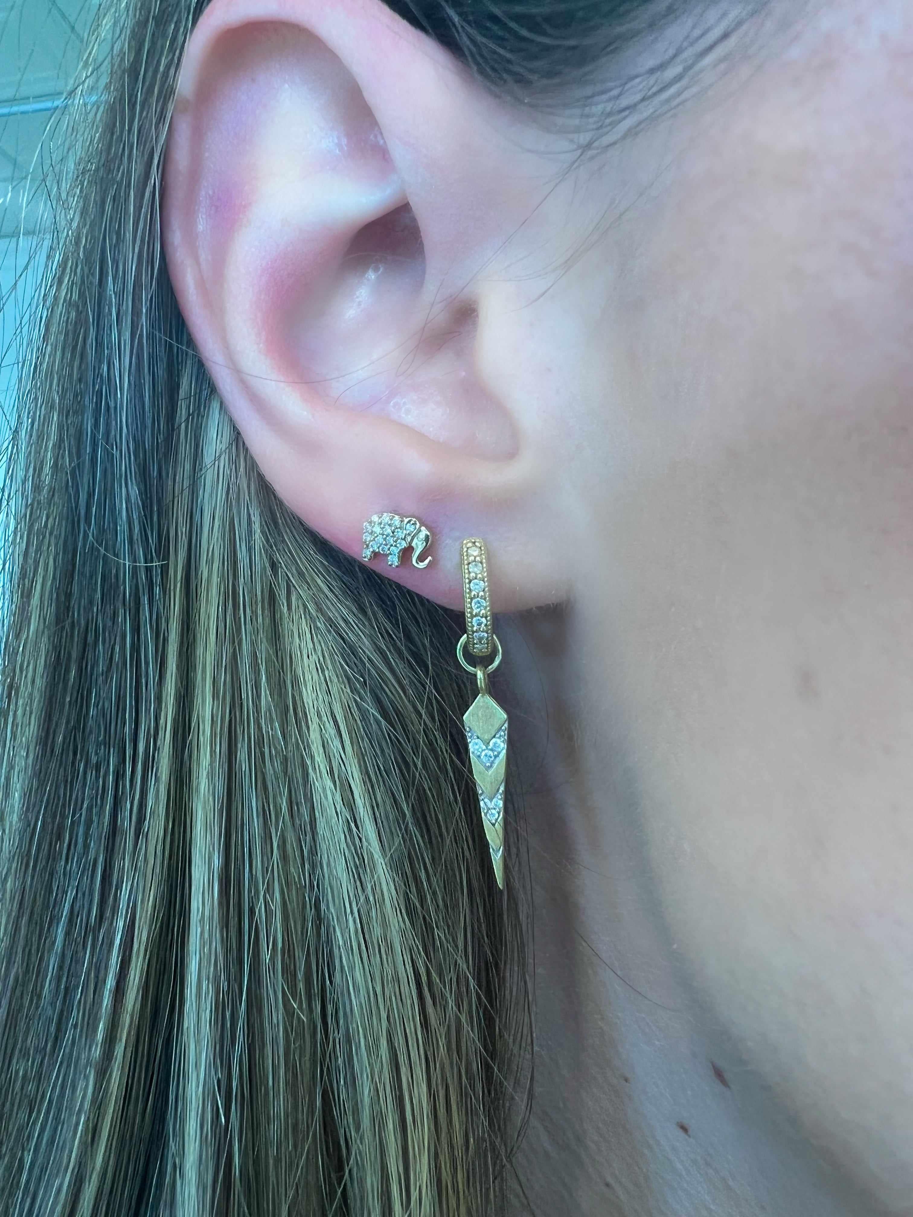 14K Single Pave Elephant Stud