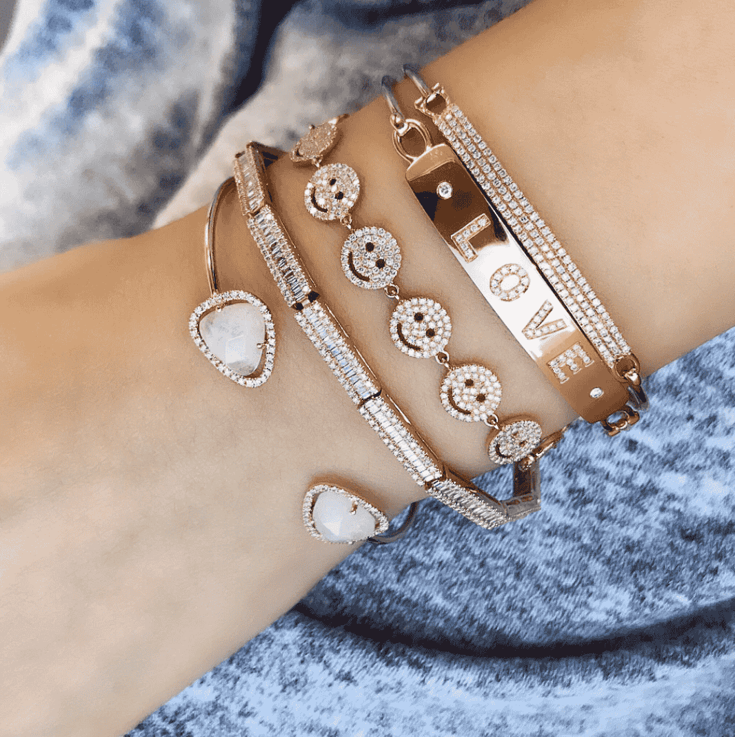 14KY Love Plaque Diamond Bangle