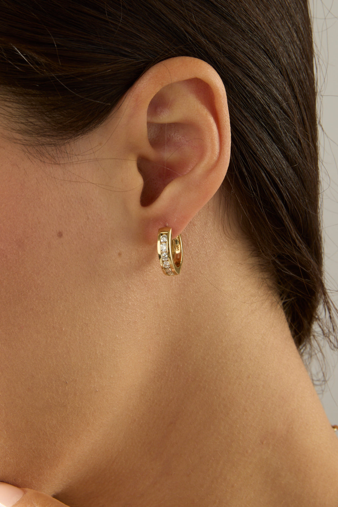 14KY Large Channel Set Huggies