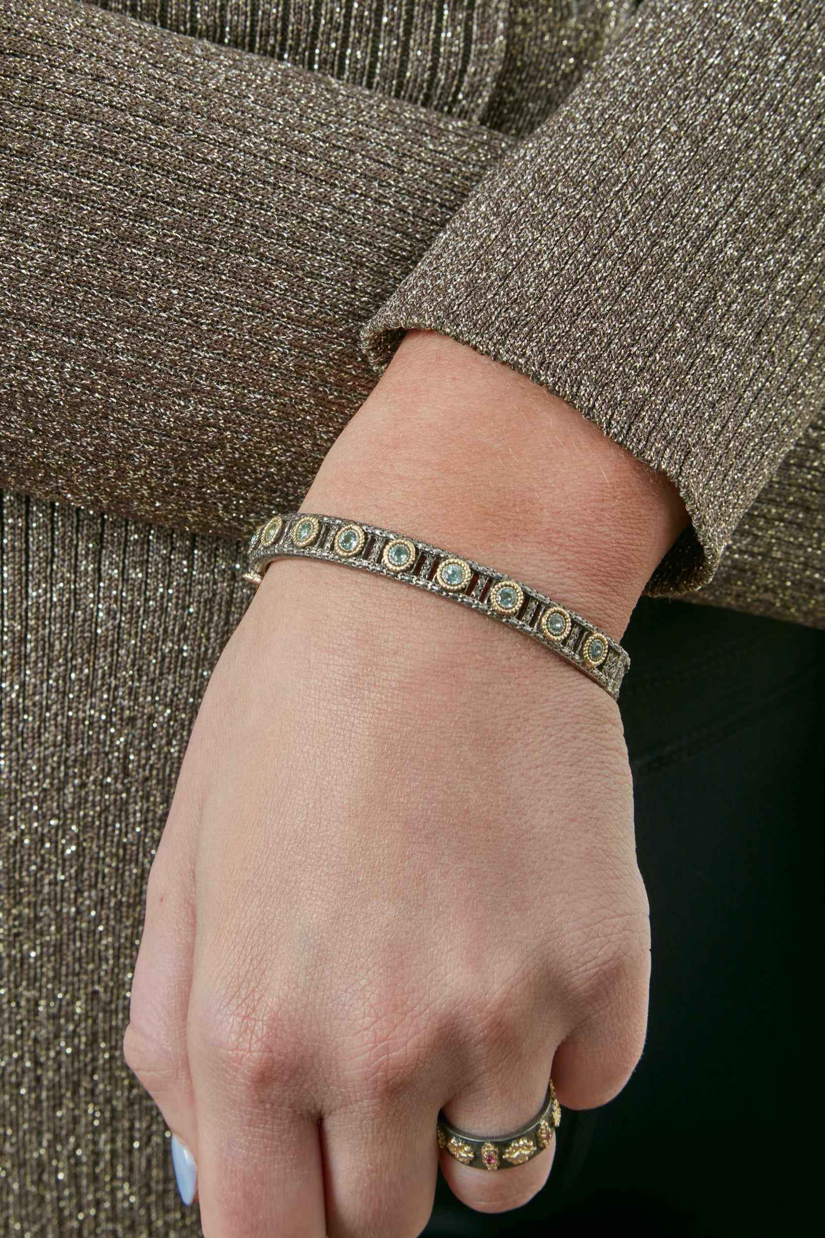 Blue Grey Sapphire Stations Kick Huggie Bracelet