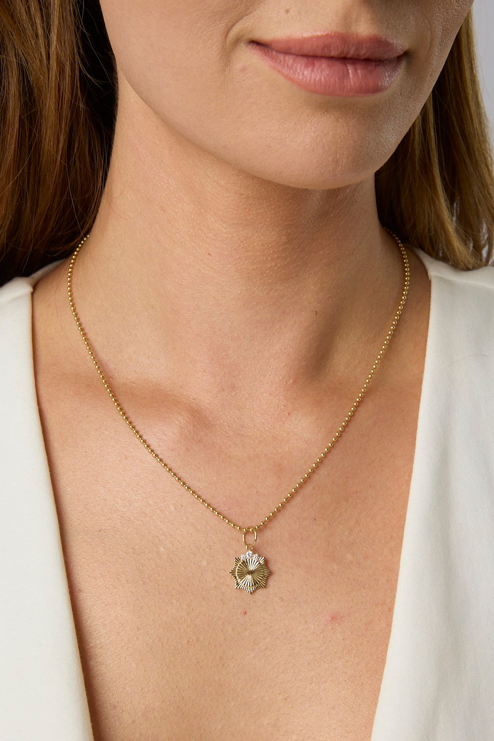 14KY Fluted Disc Charm with Three Diamonds