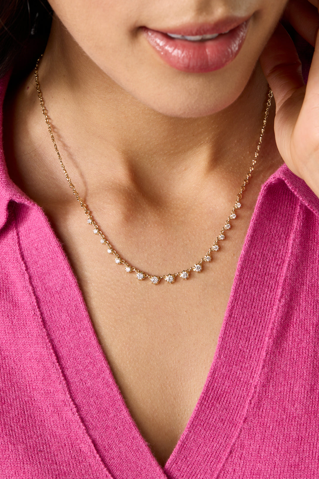 14KY Graduated Diamond Starburst Necklace - Image 2 | Necklace | Susan Saffron