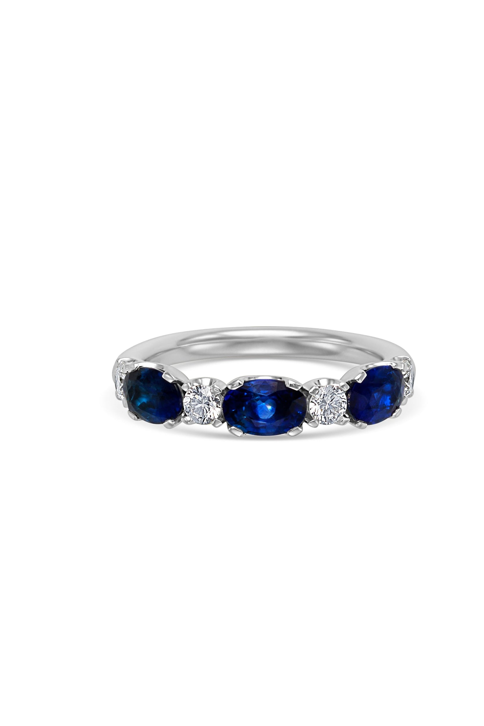 18KW Oval Blue Sapphire Ring