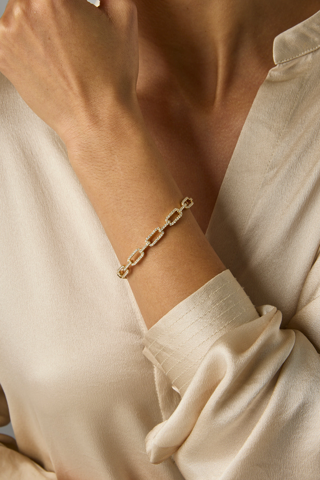 14KY Diamond Link Bangle