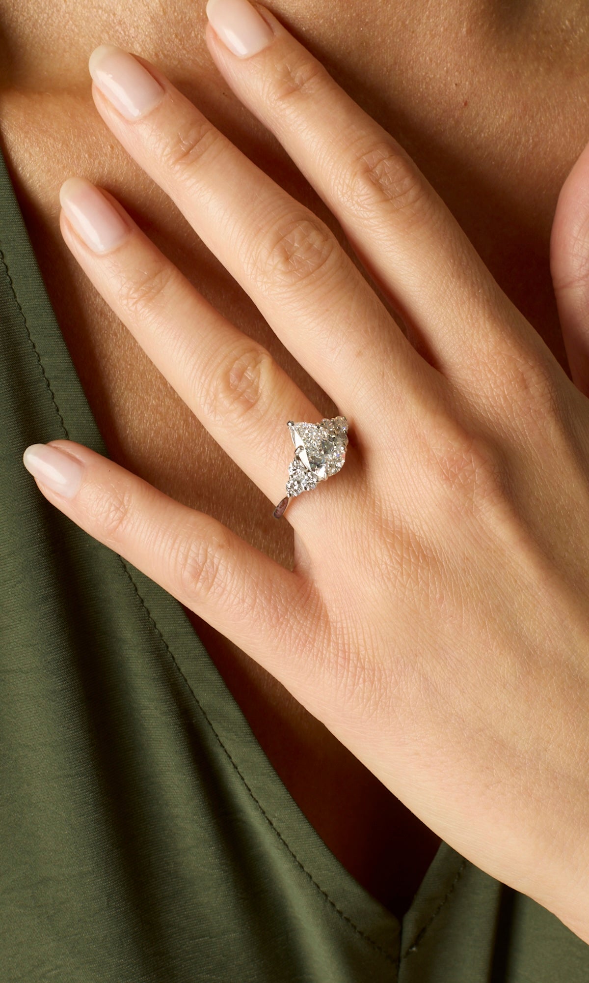 2.52CT Pear Center Stone Ring With Trio Sides