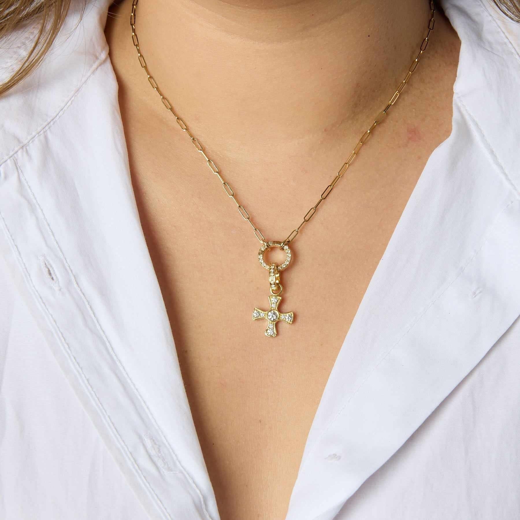 18KY Center Bezel Petite Cross