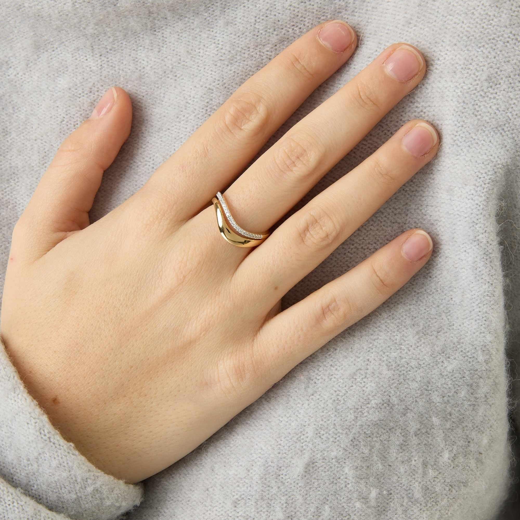 14KYW Pave Wave Ring