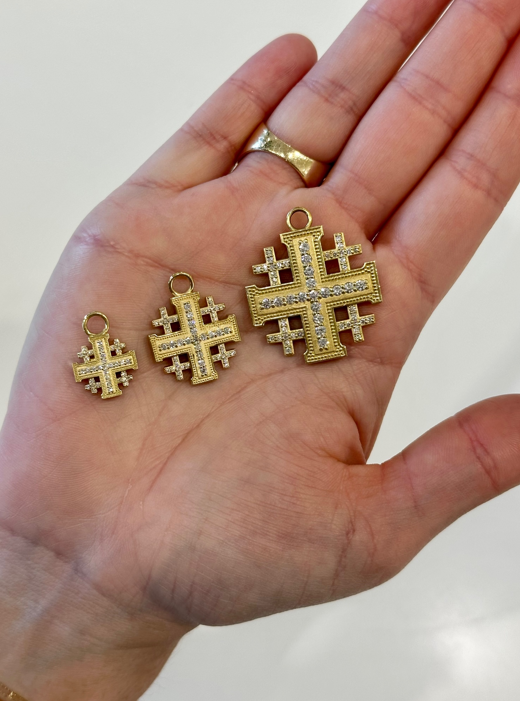 18KY Crusader Cross Charm