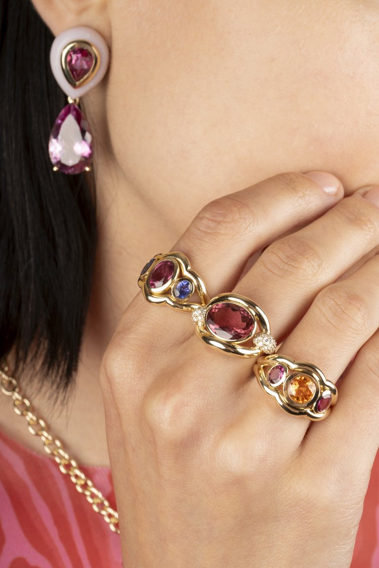 14KY Slingshot 3 Stone Ring