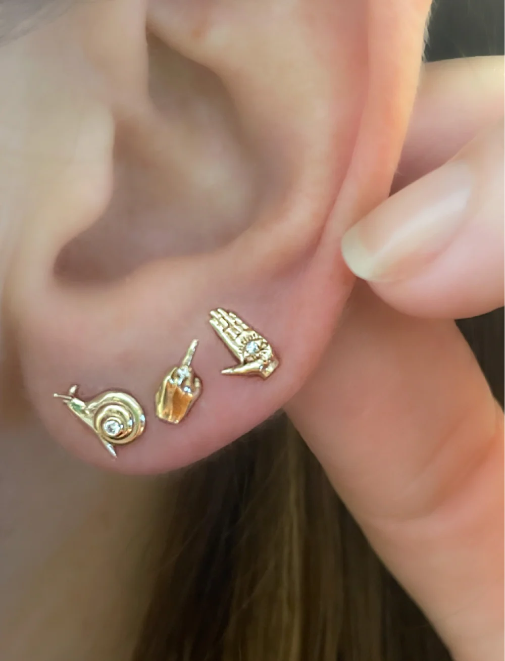 14KY Mini Snail Studs