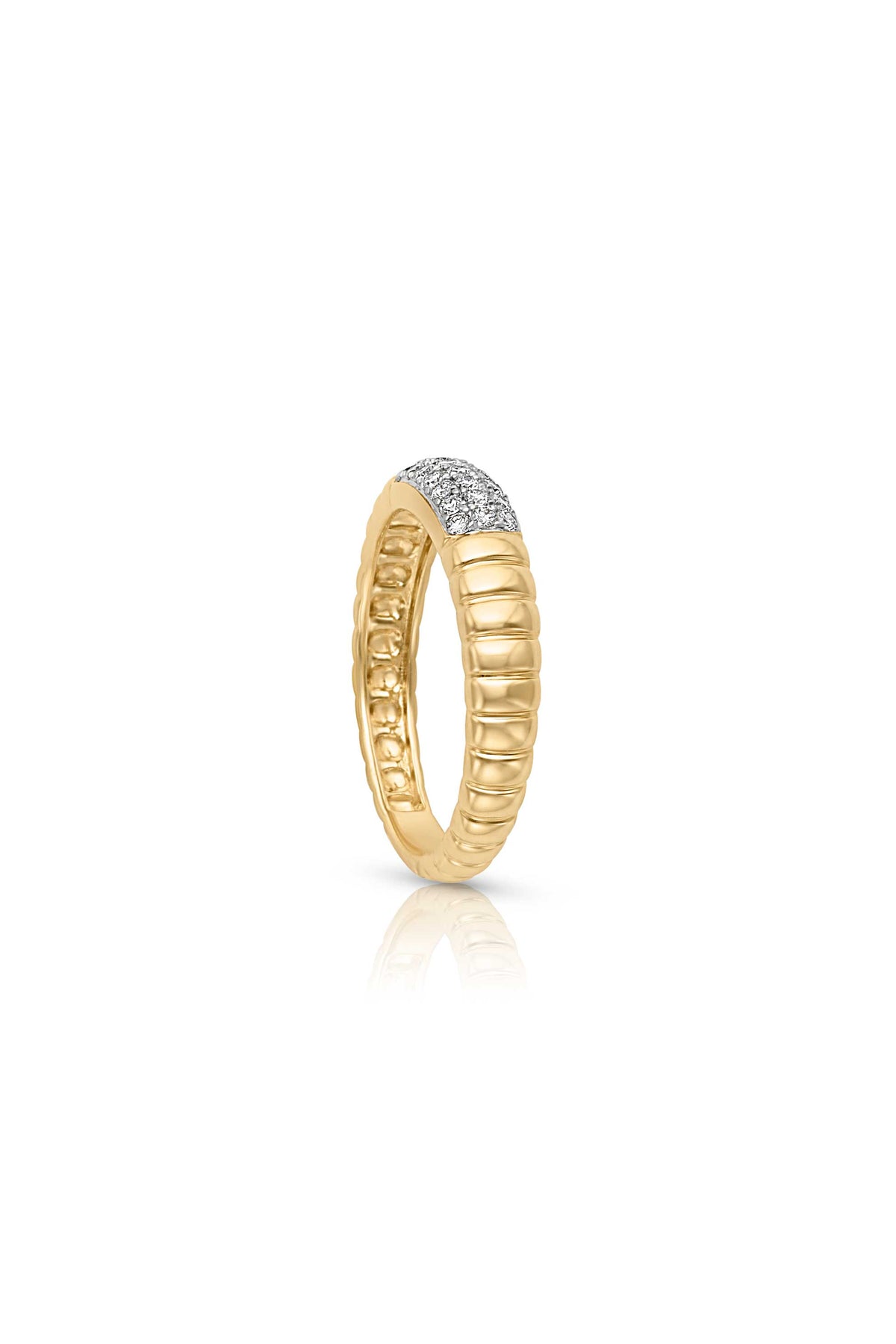 14KY Ribbed Gold Ring with Pave Center