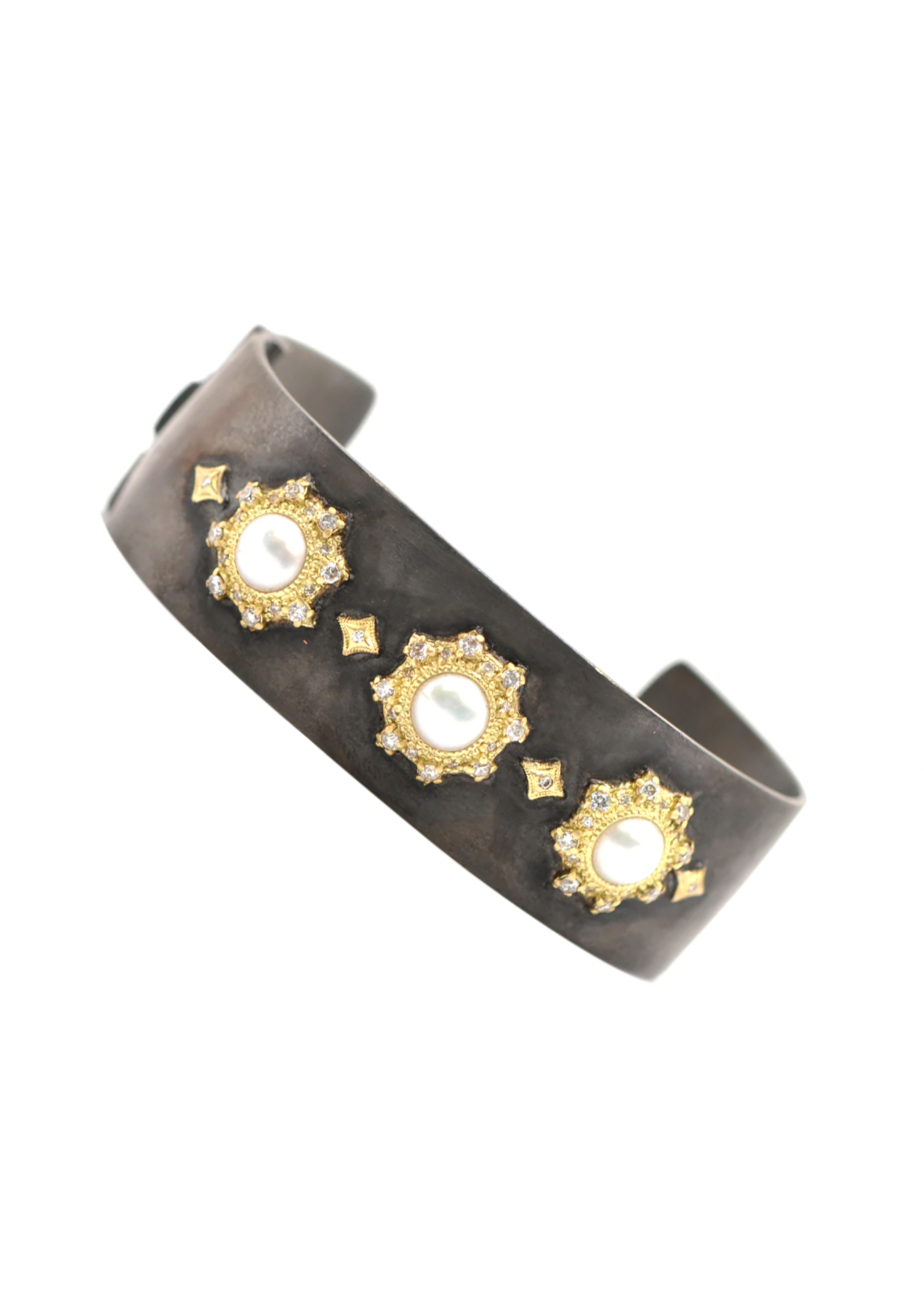 Halo Pearl Stations Kick Cuff Bracelet